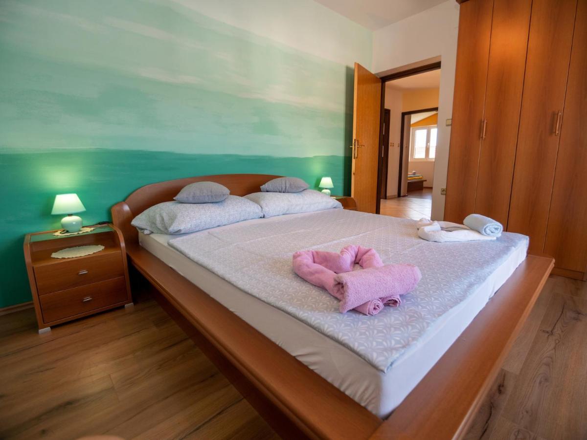 Apartments Rezek Supetarska Draga Luaran gambar