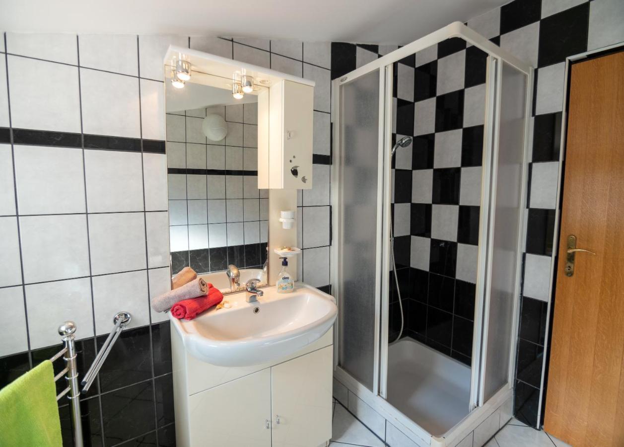 Apartments Rezek Supetarska Draga Luaran gambar