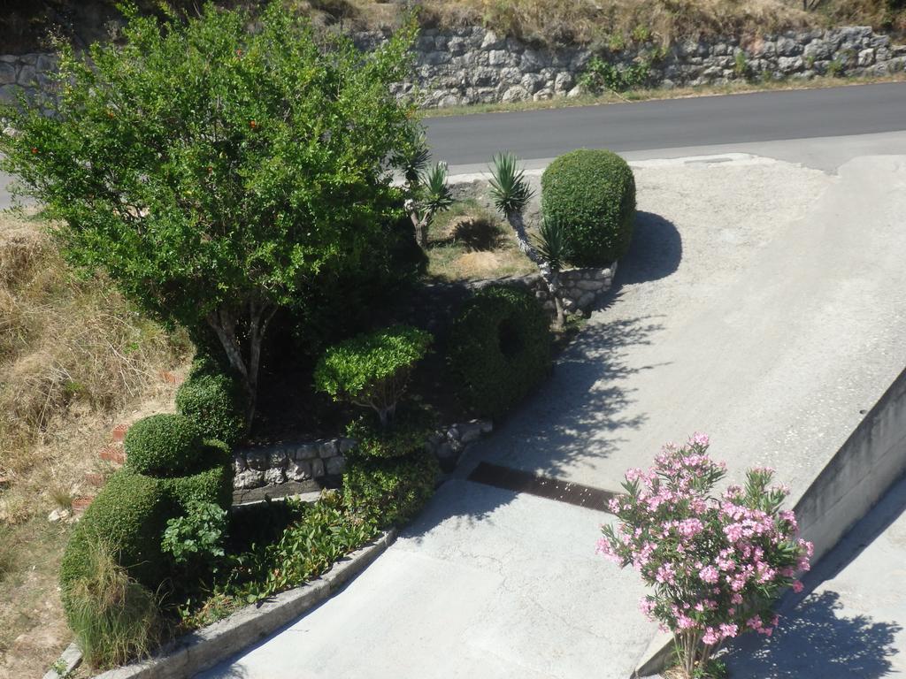 Apartments Rezek Supetarska Draga Luaran gambar