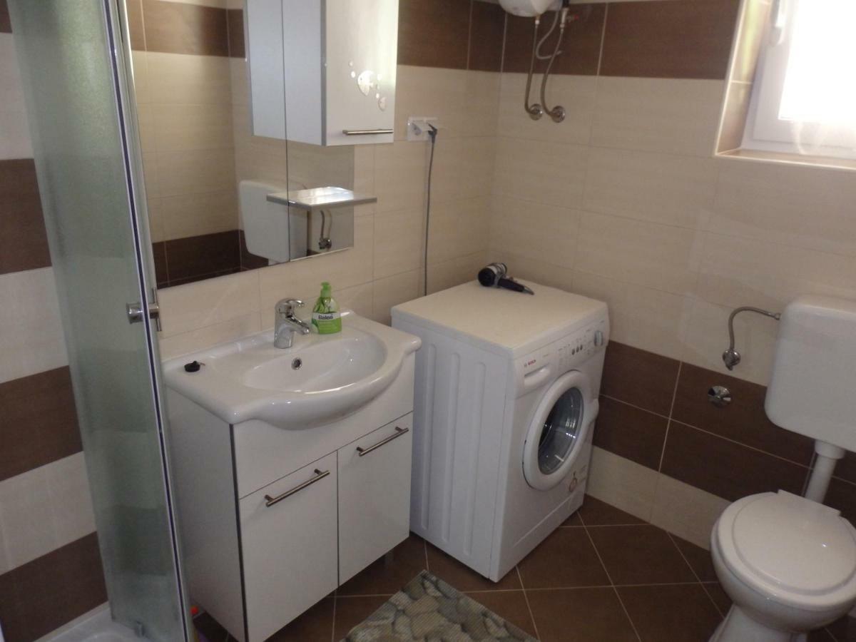 Apartments Rezek Supetarska Draga Luaran gambar